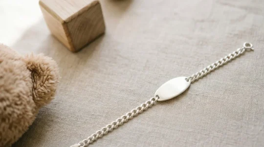 Pulsera esclava de plata para niño resistente a juegos infantiles